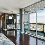 Bird\'S Eye View Polished Penthouse